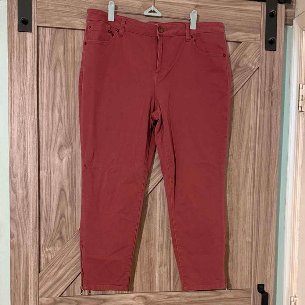 LOGO by Lori Goldstein Women's Cropped Jeans in Brick Red